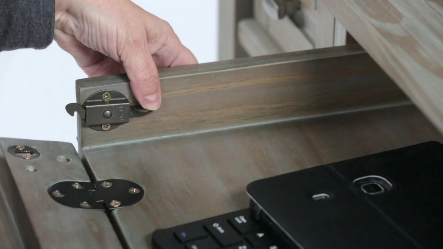 Buy ๐ฅ Simpli Home Ltd. Warm Shaker Desk ๐ - Image 2